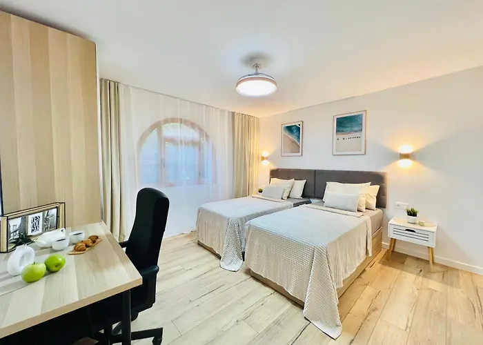 Paulmarie Lounge Ocean View