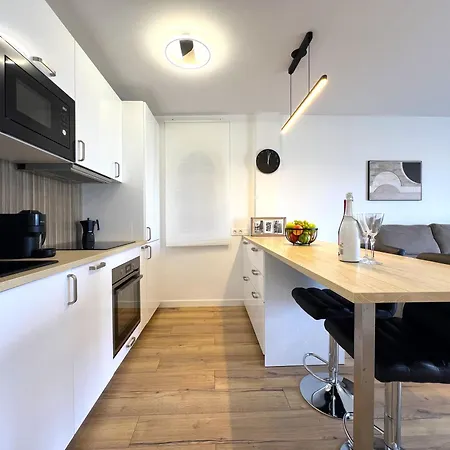 Paulmarie Lounge Ocean View Apartamento *